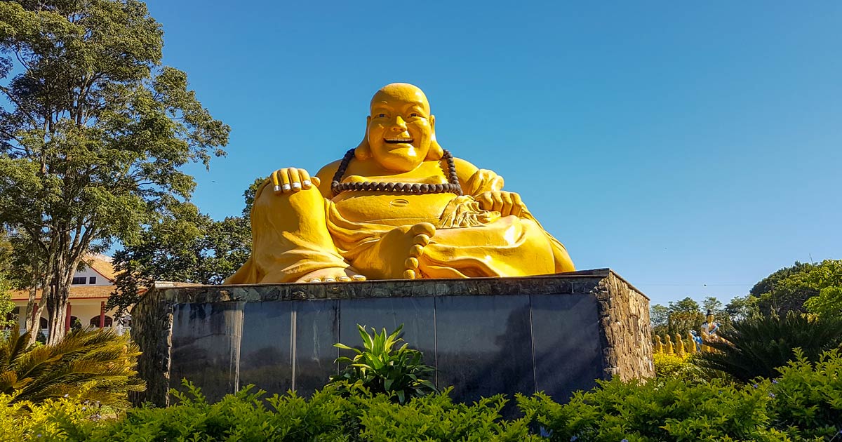 Estátua do Templo Budista