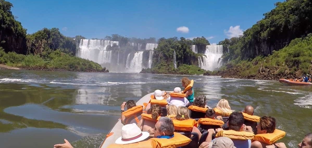 Macuco Safari em Foz do Iguaçu no verão