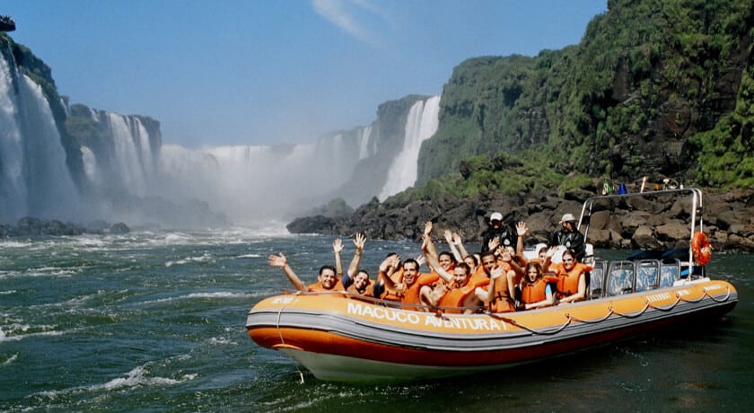 Uma aventura pelo Macuco Safari