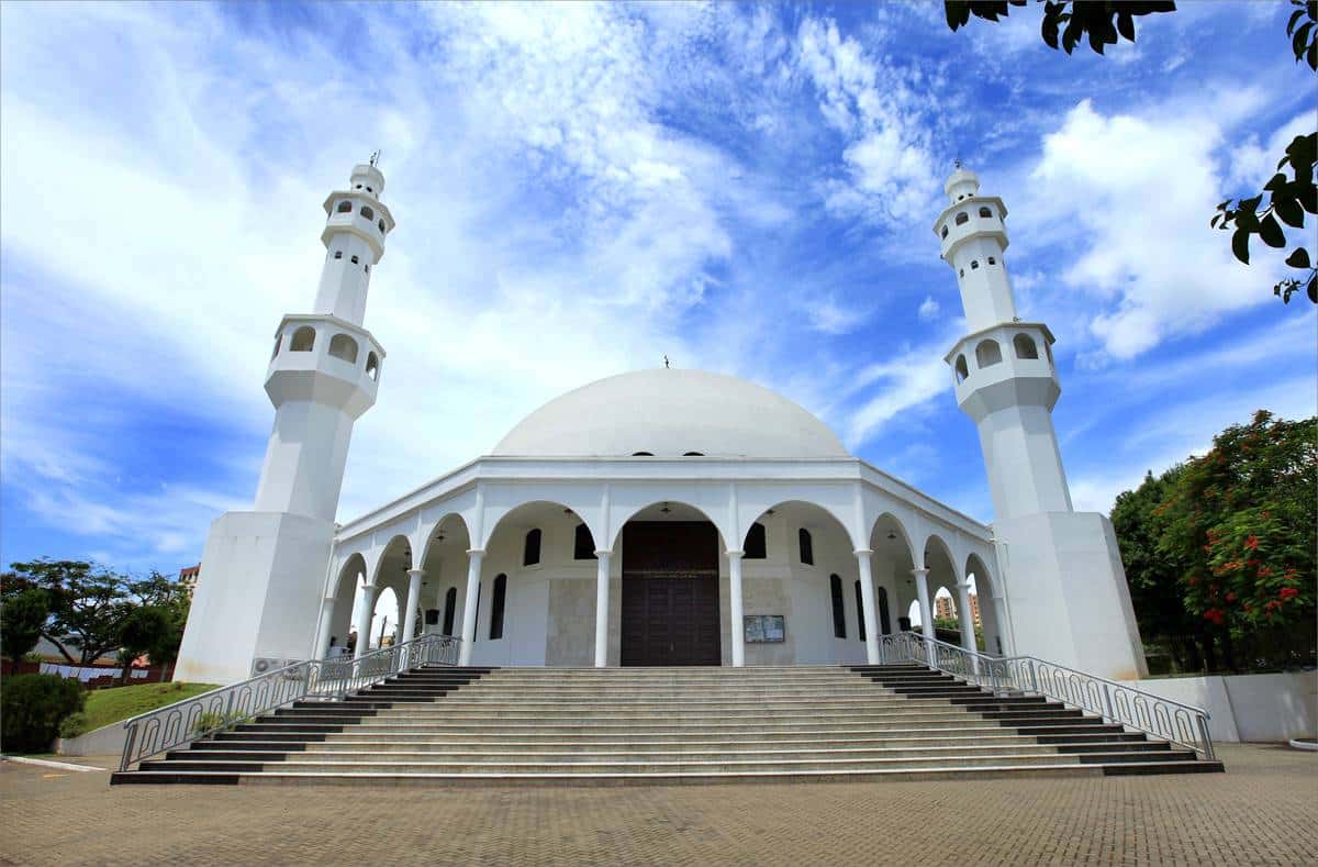 Conheça a Mesquita Omar Ibn Al-Khatab