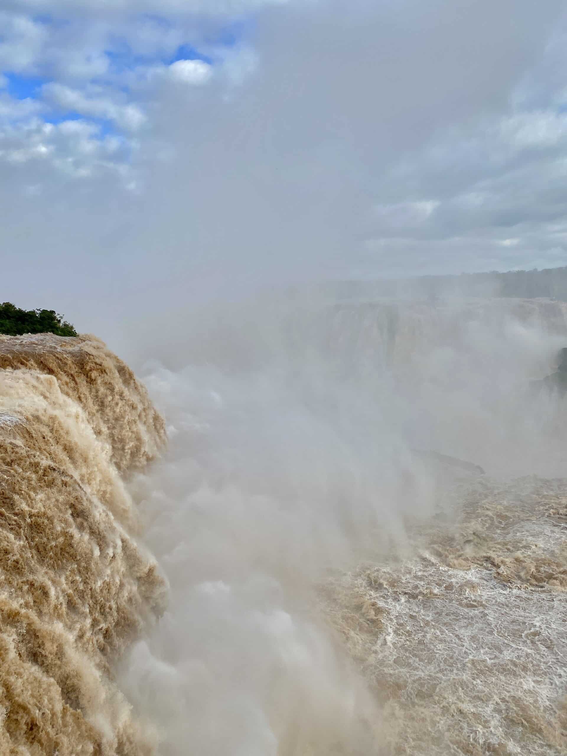 Alta vazão das Cataratas