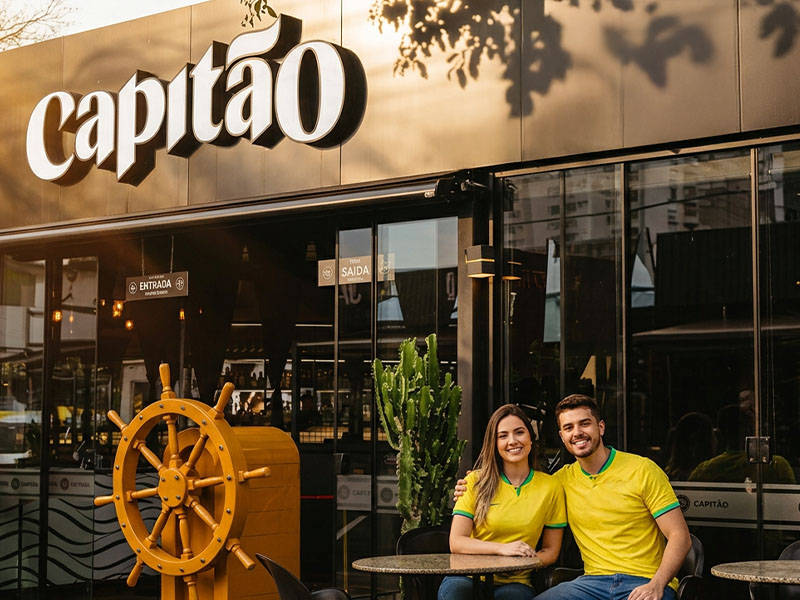 copa-do-mundo-casal-brasileiro-capitao-bar-foz-do-iguacu